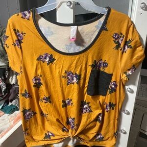 Women’s XL top